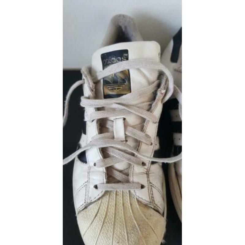 Afgedragen Adidas Superstar maat 38