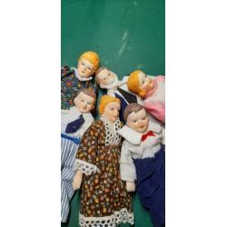 6 oude poppenhuis popjes schaal 1:12