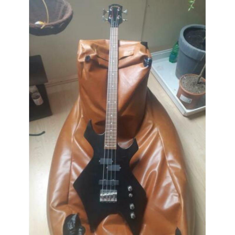 warlock basgitaar