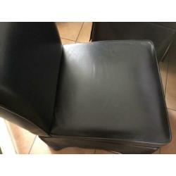 Rivièra Maison eettafel met stoelen