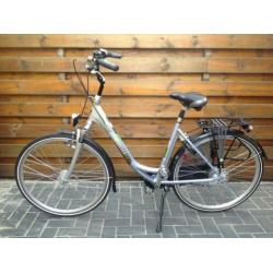 Vogue damesfiets. Framehoogte : 52 cm.
