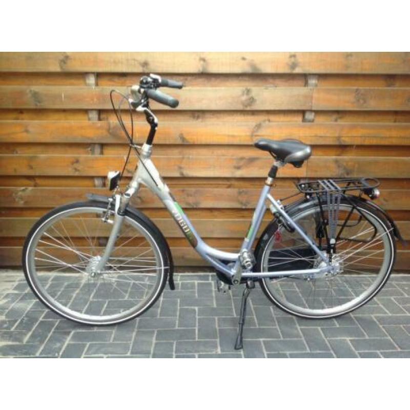Vogue damesfiets. Framehoogte : 52 cm.