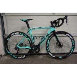 Bianchi racefiets wielen FFWD F4D schijfrem nw €2.199,- !