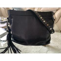 X works tas