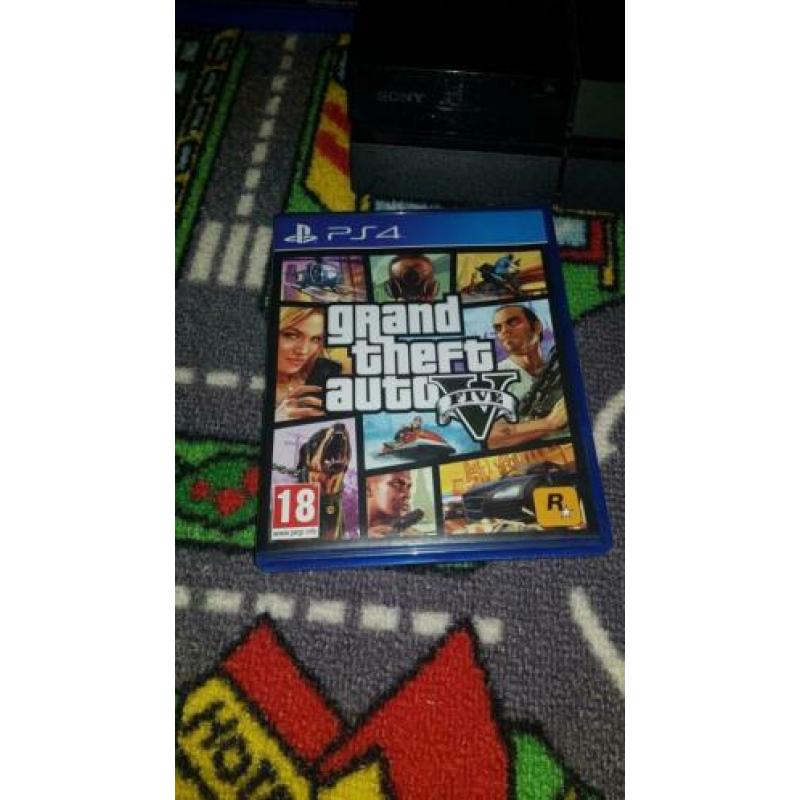 ps4 met 3 spellen werkt nog goed zonder controller!
