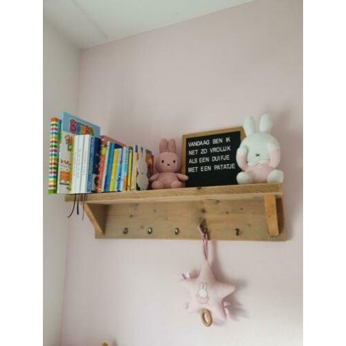 Steigerhouten wandplank