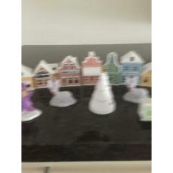 17 AH huisjes en figuren