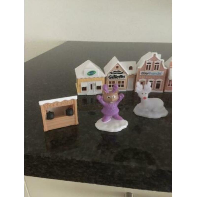17 AH huisjes en figuren