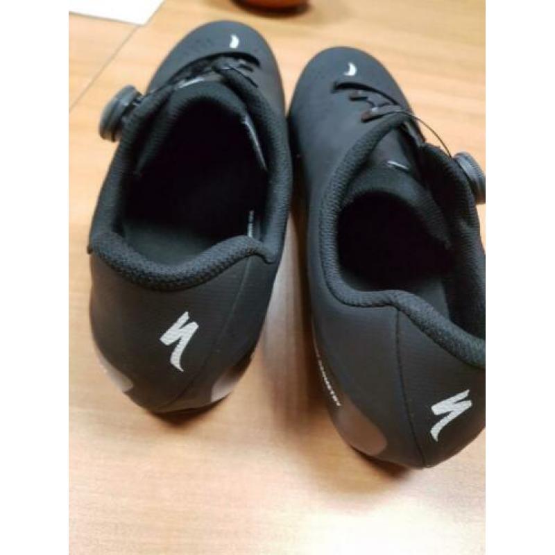 Wielrenschoenen specialized maat 48-49