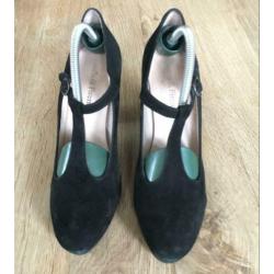Zwarte suède pumps met bandjes, Gianna Firenze, maat 41