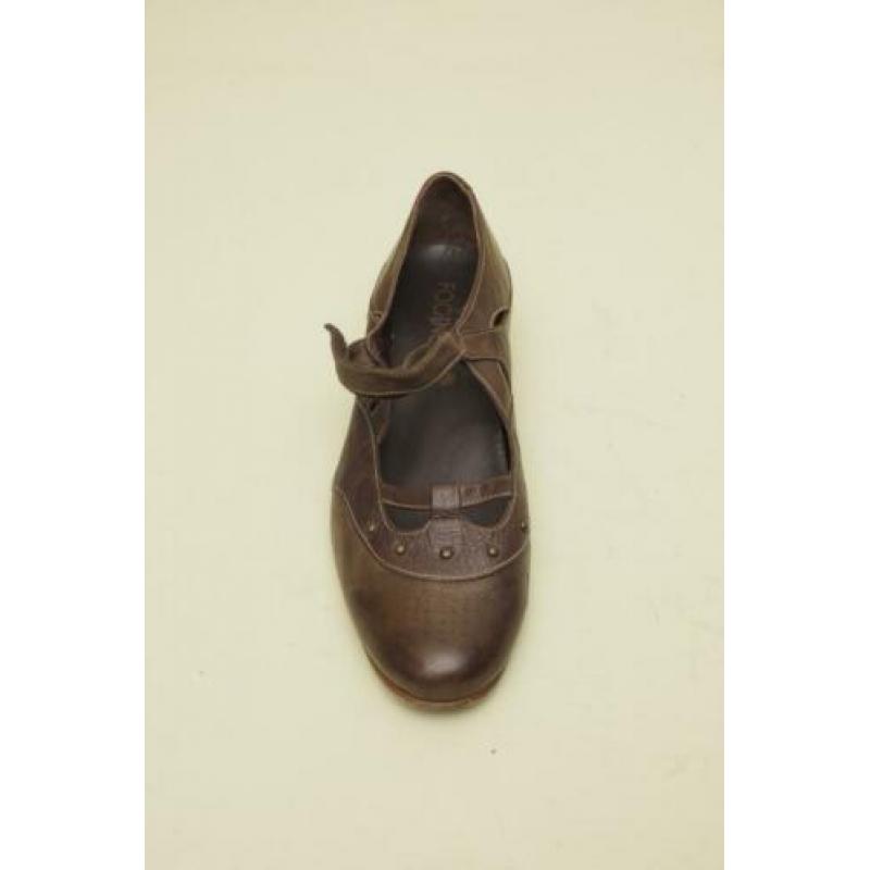 Footnotes mary jane pump bruin maat 42