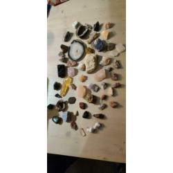 verzameling mineralen en edelstenen