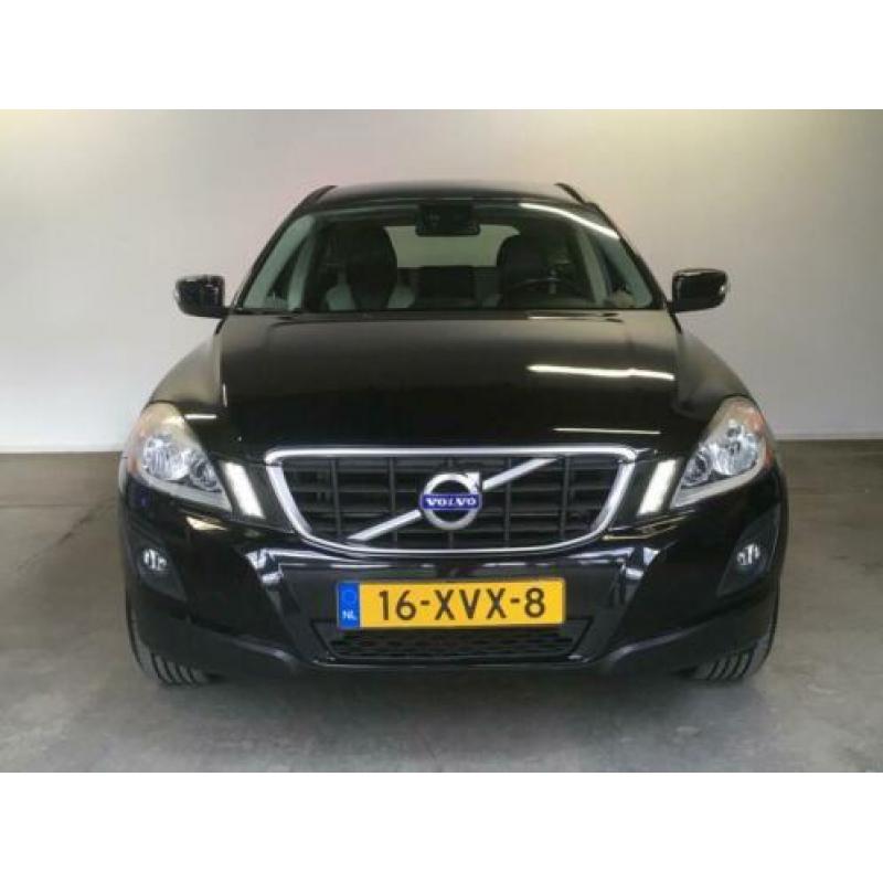 Volvo XC60 2.4 D5 AWD Momentum Leer / Clima / LMV / Cruise /