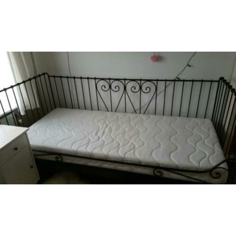 1-persoons Auping bedbodem 80% korting + zolderleegverkoop