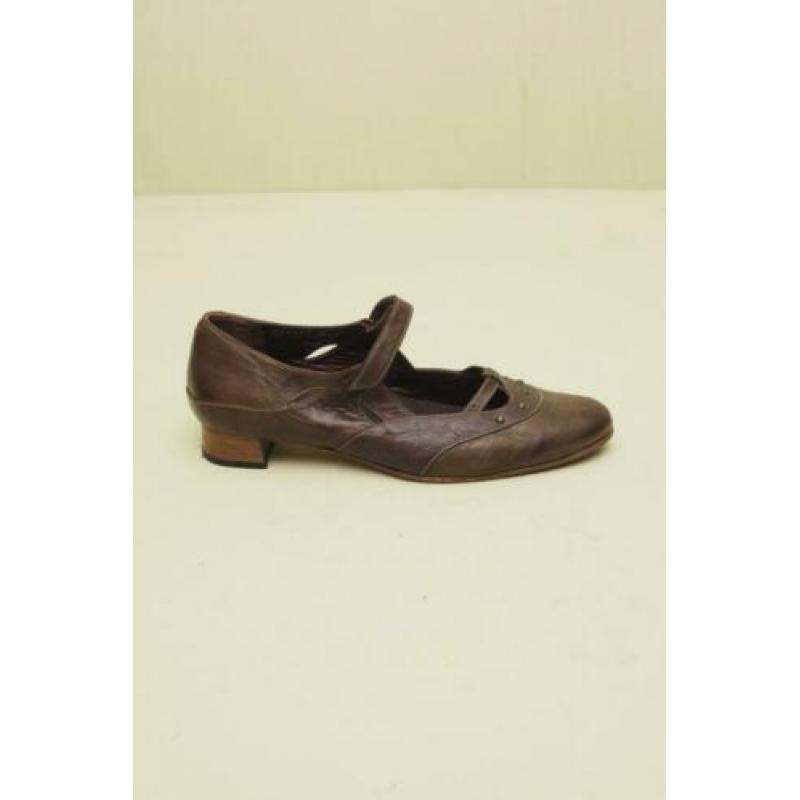 Footnotes mary jane pump bruin maat 42