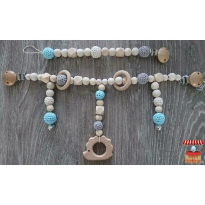 Set wagenhanger en bijtring (eventueel met naam)