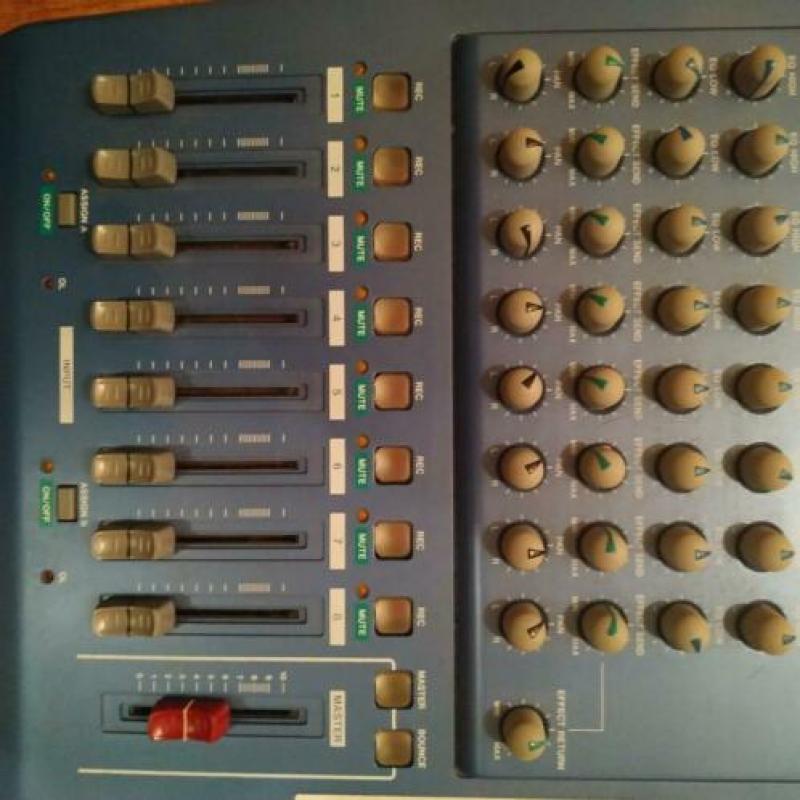 Tascam digital portastudio DP-01