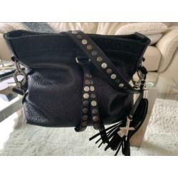 X works tas