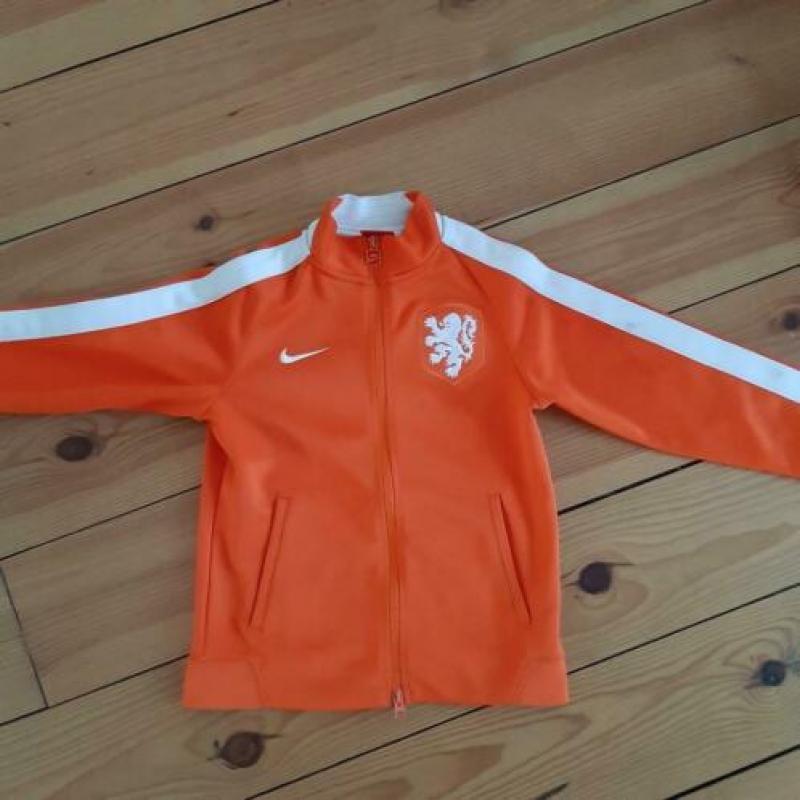 Nederlands elftal nike trainingsjack, maat 128-137 S. Zgan