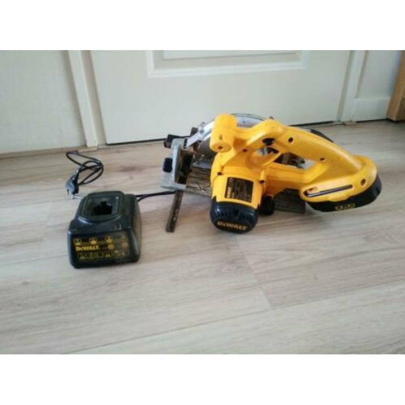Dewalt cirkelzaag 18 volt in tas