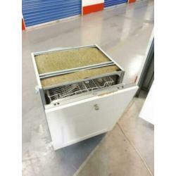 WHIRLPOOL Nette Volledig Inbouw Vaatwasser !! 95 EURO !!
