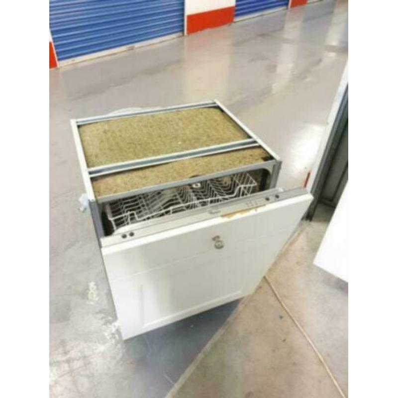 WHIRLPOOL Nette Volledig Inbouw Vaatwasser !! 95 EURO !!