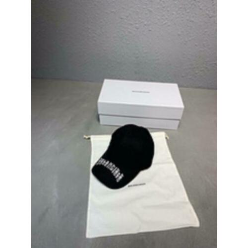 Balenciaga Cap