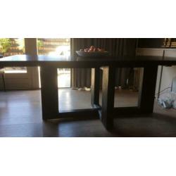 Eettafel eetkamertafel stoer robuust donkerbruin 220 x 100