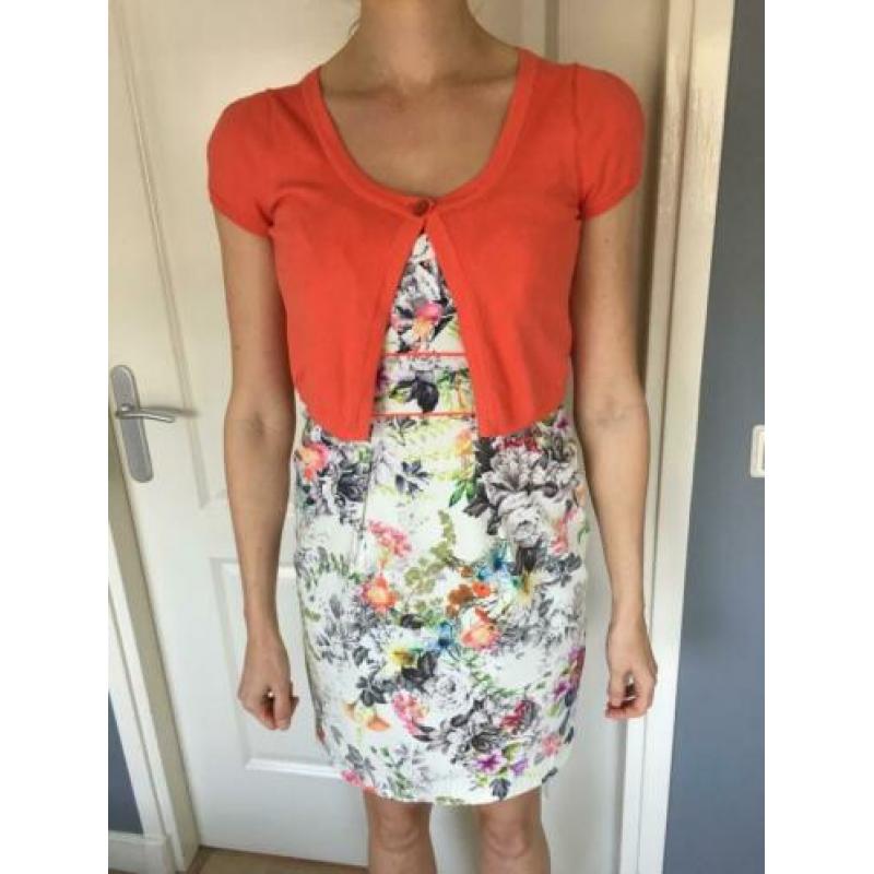 Steps wit gekleurde jurk met vestje mt38