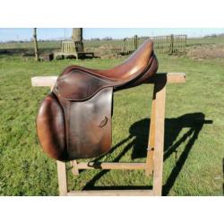 Bruin Eric Thomas springzadel, 18 inch