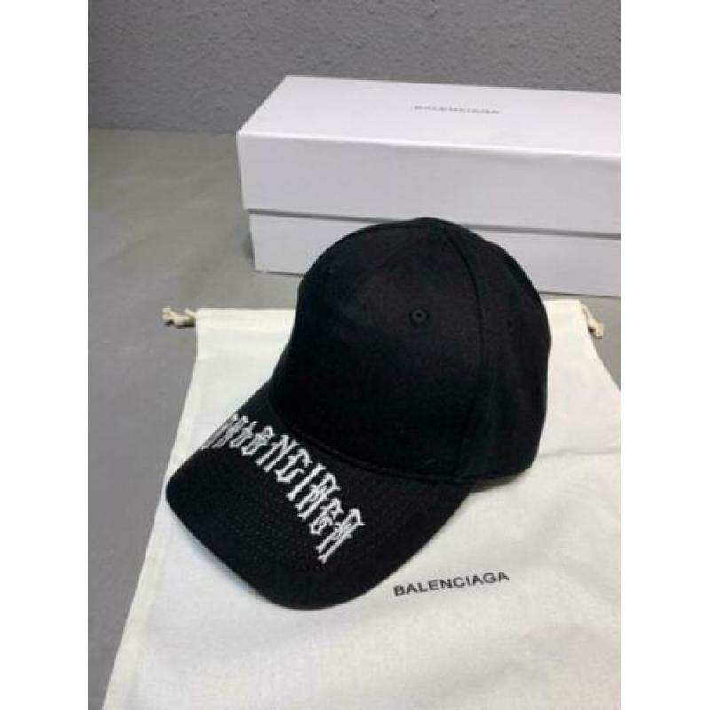 Balenciaga Cap