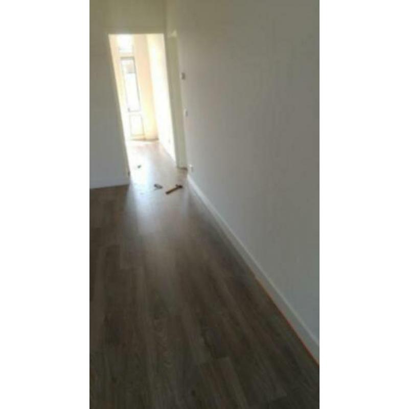 vloeren laminaatlegger laminaat pvc leggen legger vloer.