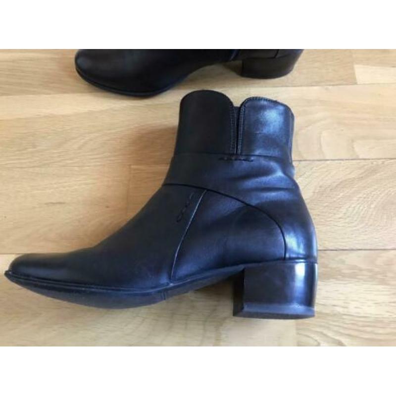 Carmens zwart leren laarsjes mt 36