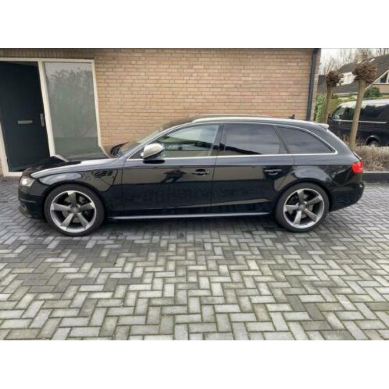Audi S4 Avant 2009 Zwart
