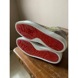 Louboutin Python glow in the dark Original