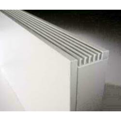 Jaga Strada 95 cm hoog en type 10 een lage temperatuur radia