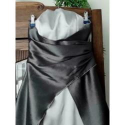Te koop; Strapless Galajurk van het merk LISSA mt; S