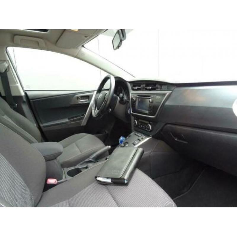 Toyota Auris Touring Sports 1.8 Hybrid Lease * PANORAMADAK *