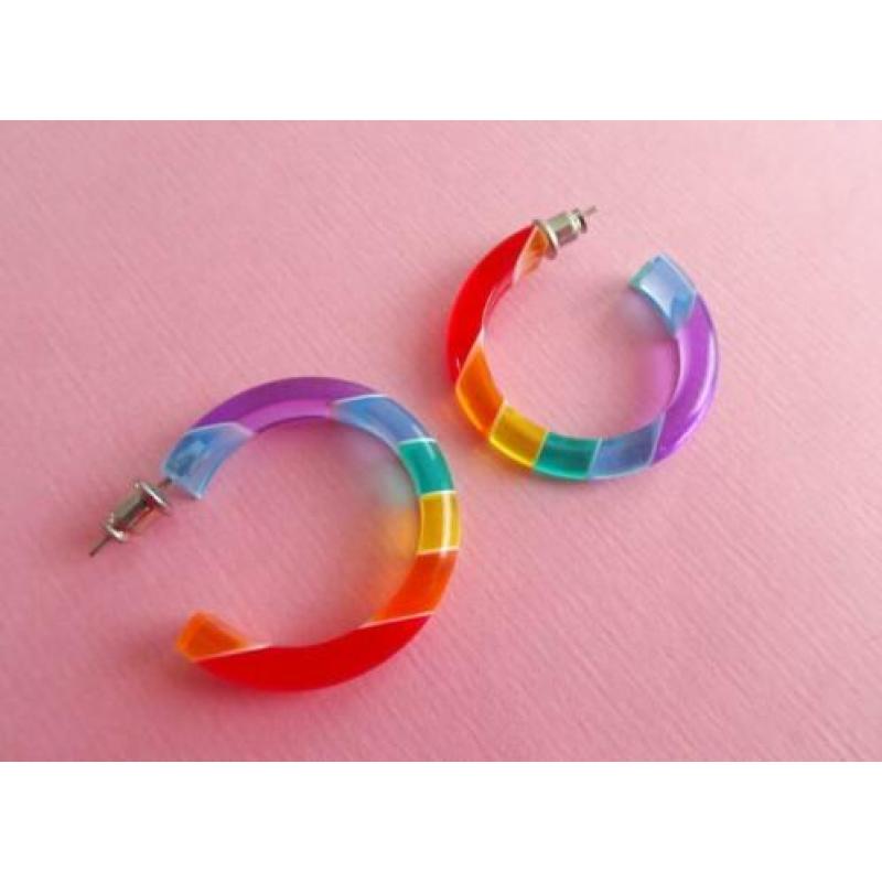 jwg Vintage 80s 90s oorringen oorbellen lucite regenboog