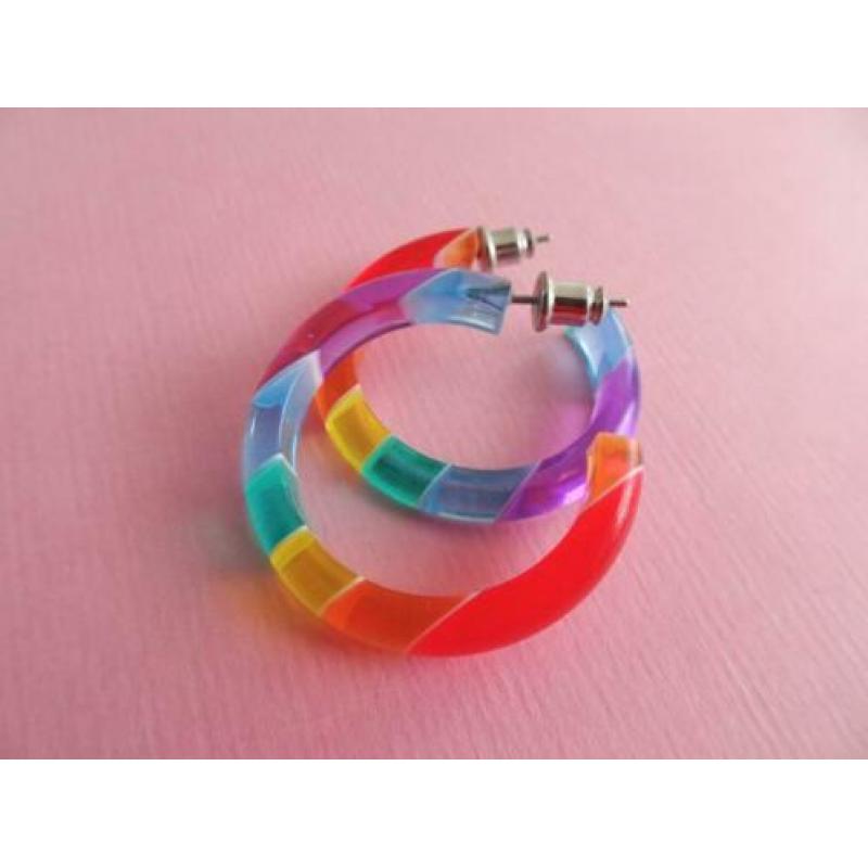 jwg Vintage 80s 90s oorringen oorbellen lucite regenboog