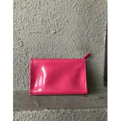 Nieuw Yves Saint Laurent etui