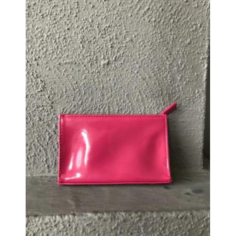 Nieuw Yves Saint Laurent etui