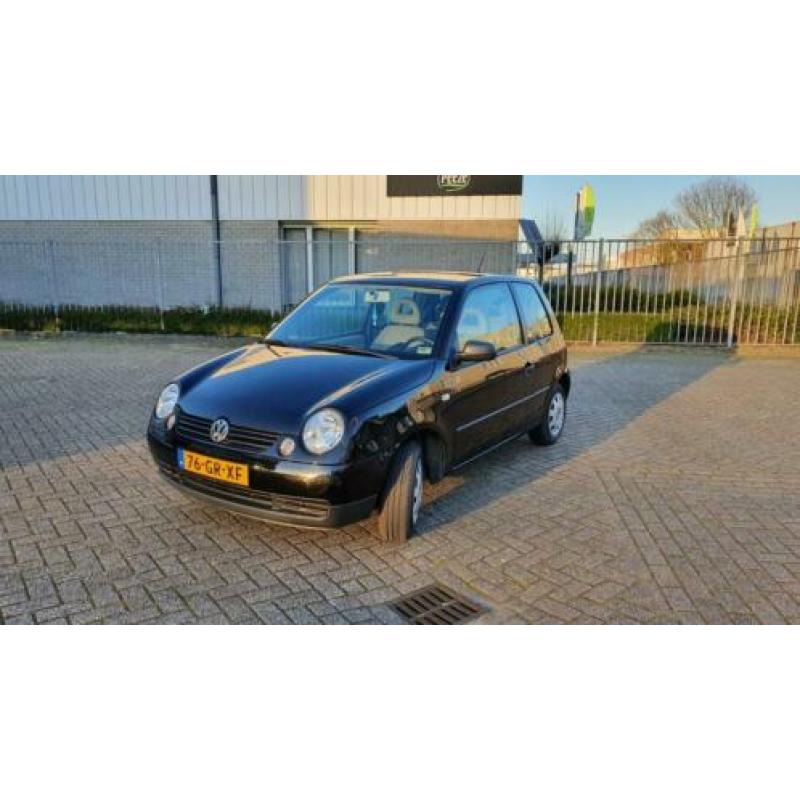 Volkswagen Lupo 1.4 44KW 2001 Zwart - APK tot 01-2021