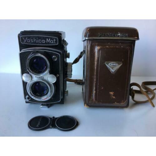 Yashica Mat TLR 6x6 camera 1962