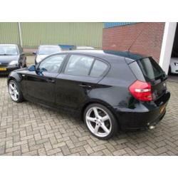 BMW 1-serie 118d Business Line AIRCO ! 5DEURS