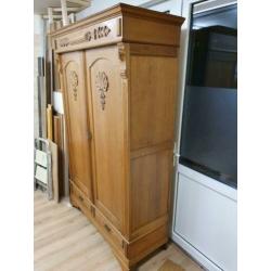 Nette oude eiken kast