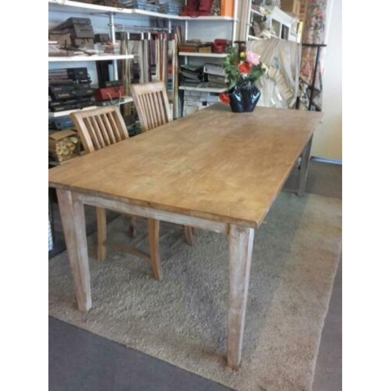 Mooie grote teak tafel