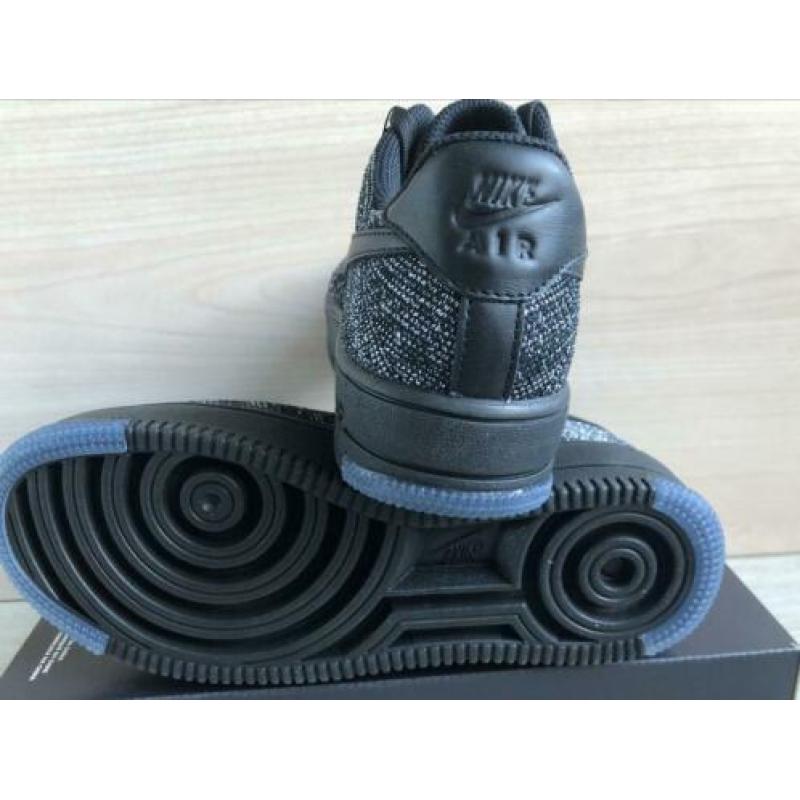 Nike Air Force 1 Flyknit Low 37.5
