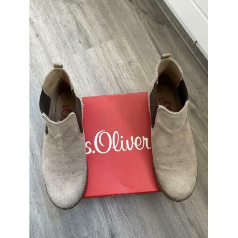 Gloednieuwe s oliver laarsjes maat 38