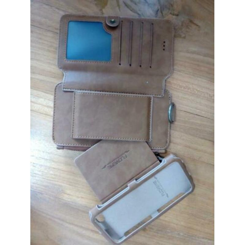 Bruin hoesje voor de telefoon iPhone 5S inclusief portemonne